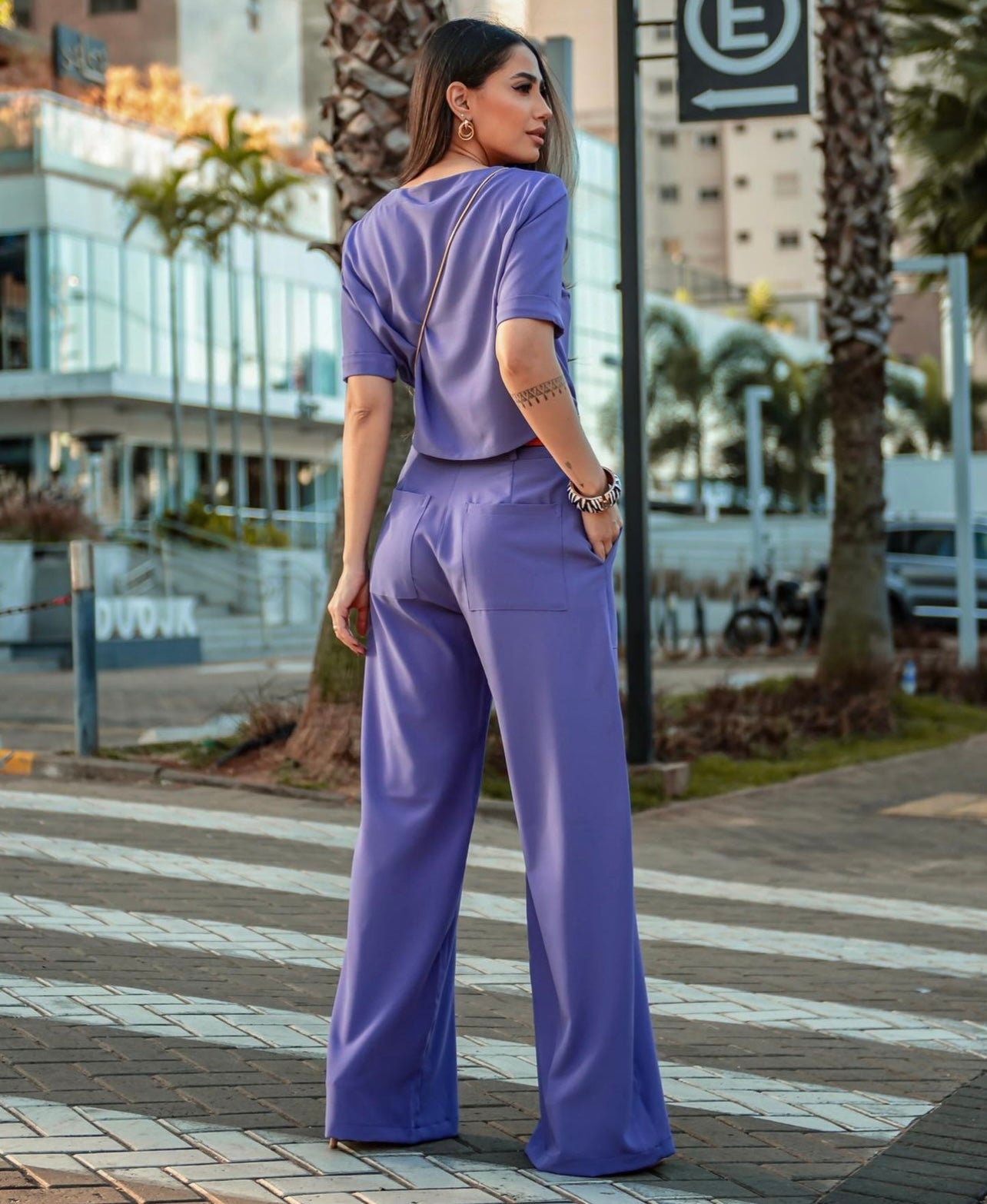 Conjunto elegante y delgado